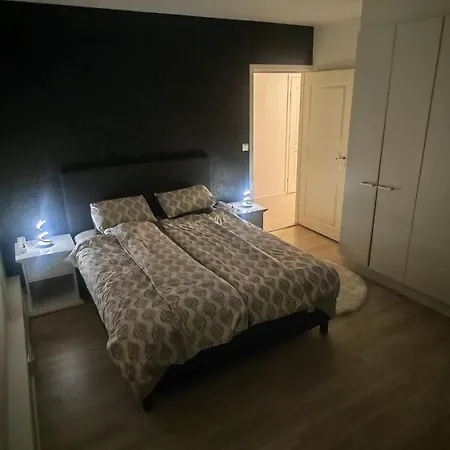 Sea - 3 Bedrooms *