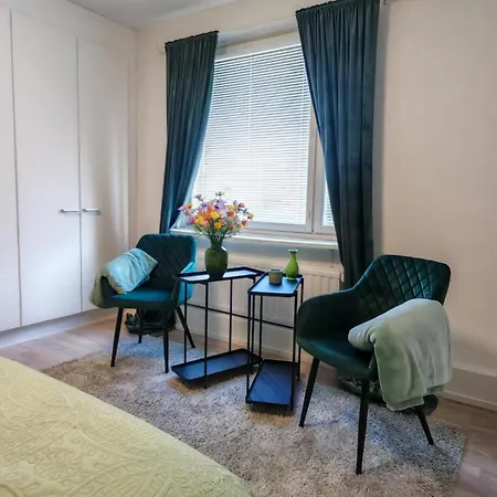 Sea - 3 Bedrooms *